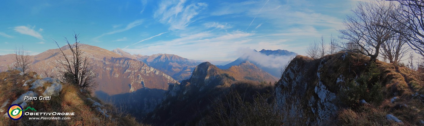 40 Dalla dirupata cresta di vetta del Vaccareggio bella vista da sx  in Menna-Arera-Grem-Castello-Alben.jpg